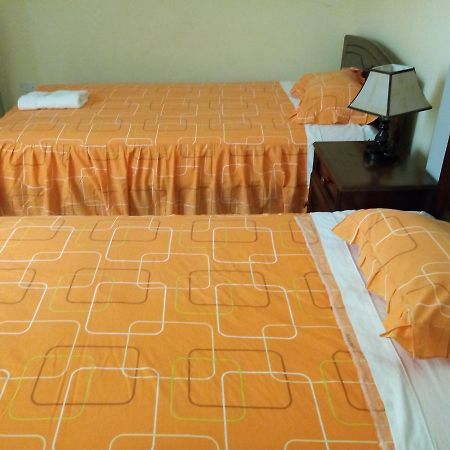 Hospedaje Renzo Tarapoto Buitenkant foto