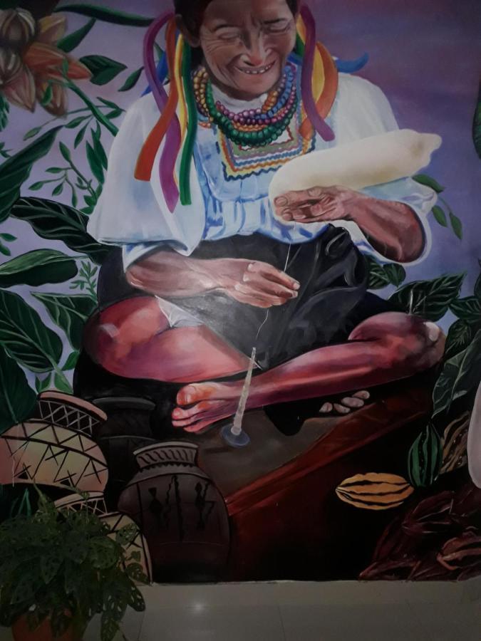 Hospedaje Renzo Tarapoto Buitenkant foto