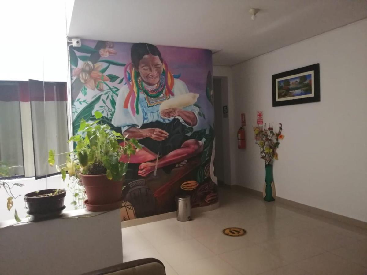 Hospedaje Renzo Tarapoto Buitenkant foto