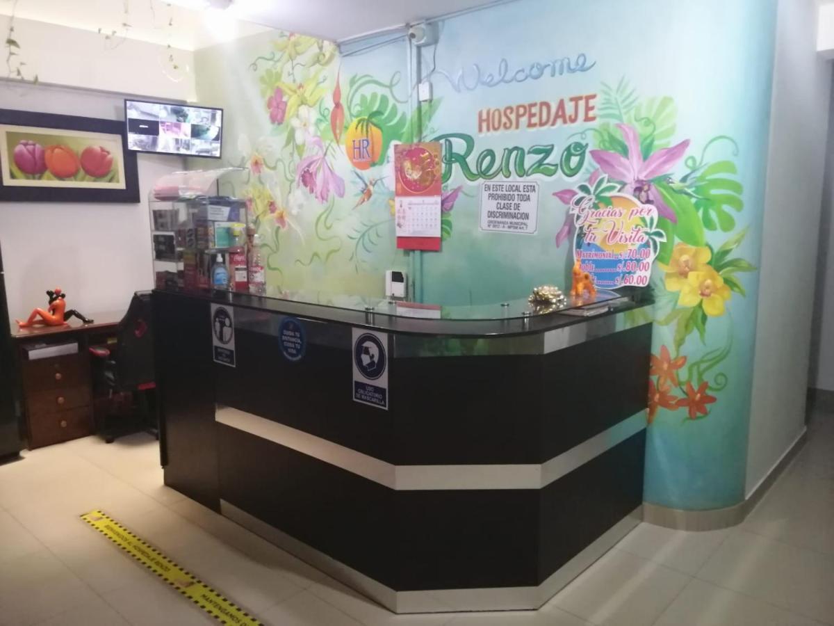 Hospedaje Renzo Tarapoto Buitenkant foto