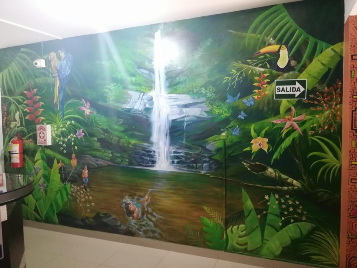 Hospedaje Renzo Tarapoto Buitenkant foto