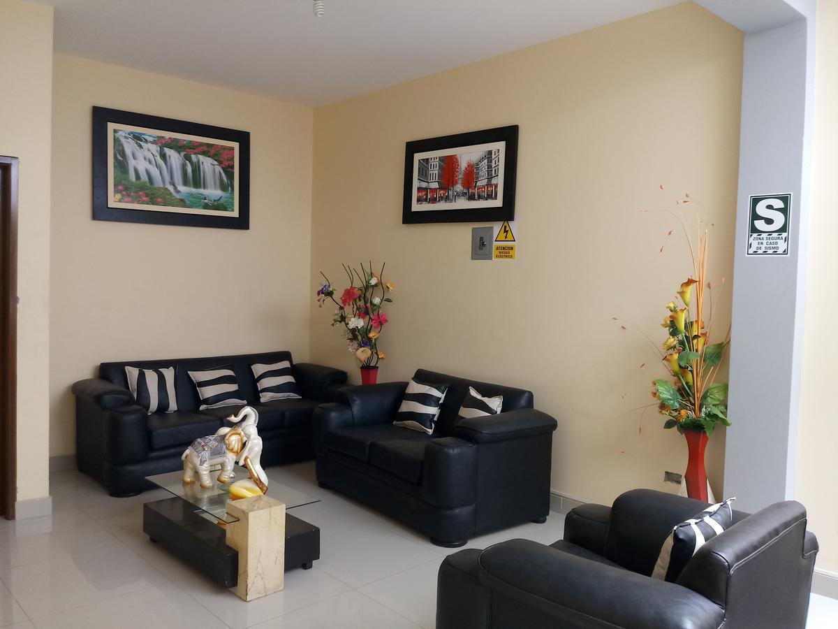 Hospedaje Renzo Tarapoto Buitenkant foto