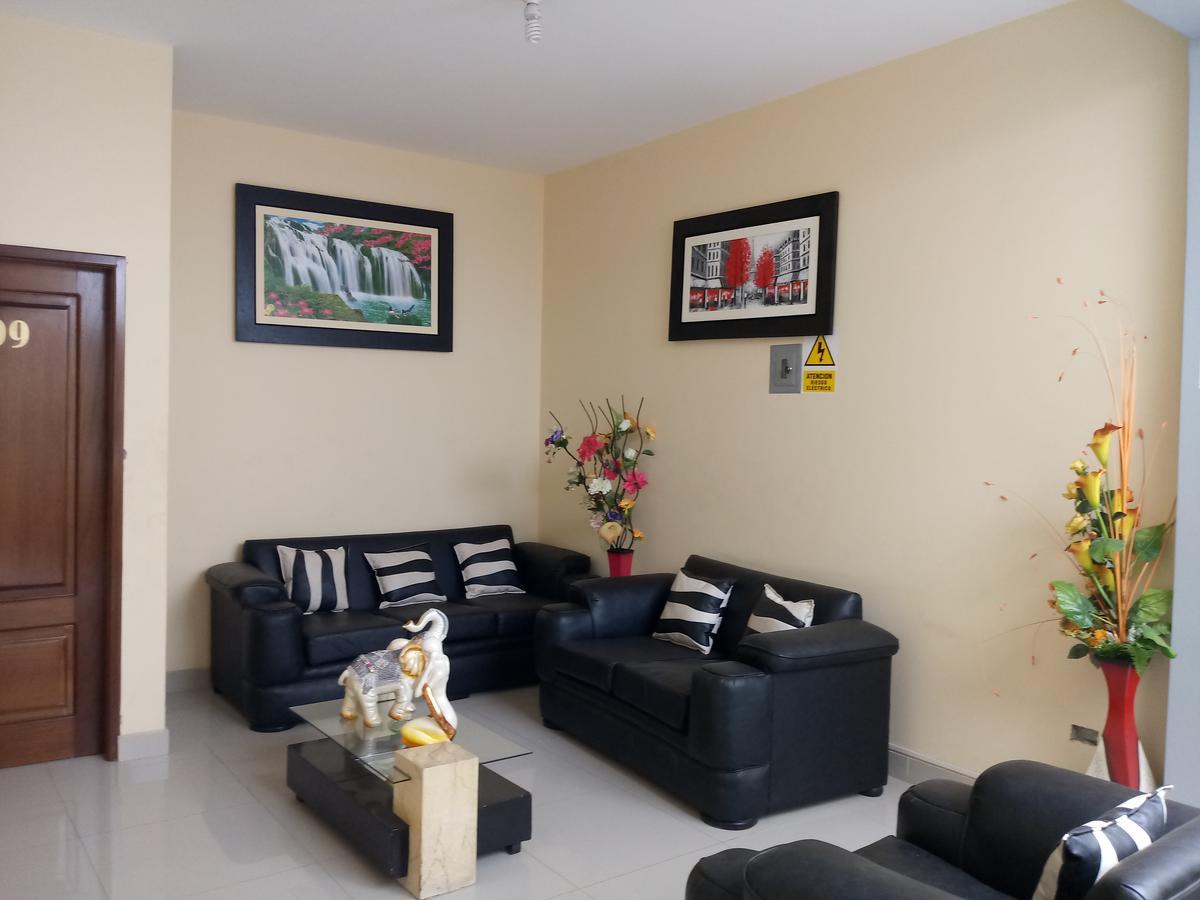 Hospedaje Renzo Tarapoto Buitenkant foto