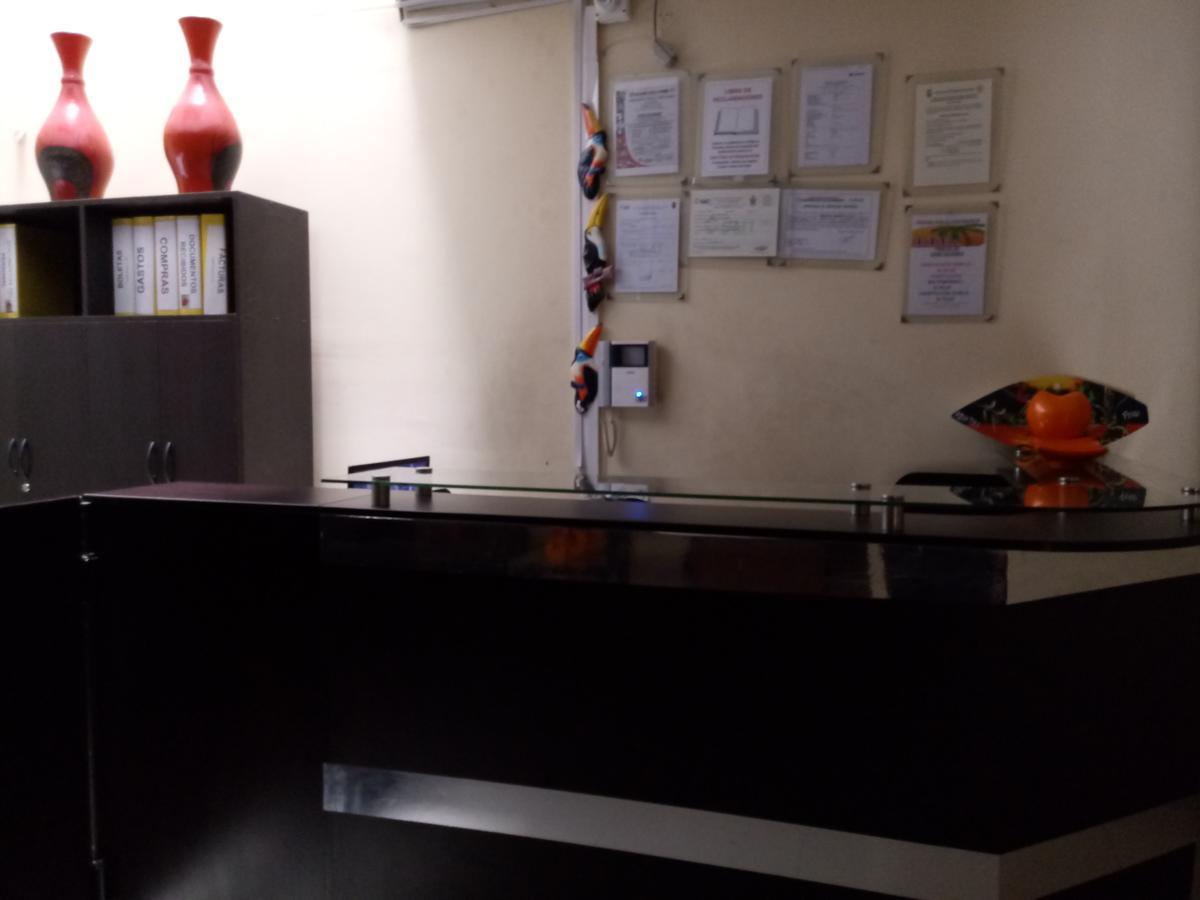 Hospedaje Renzo Tarapoto Buitenkant foto