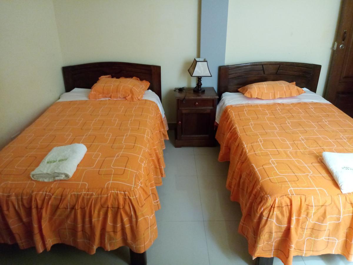Hospedaje Renzo Tarapoto Buitenkant foto